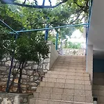 Apartmán Dina House *