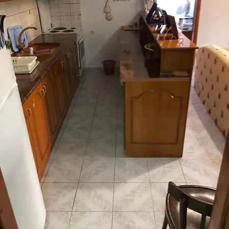 Dina House Apartment