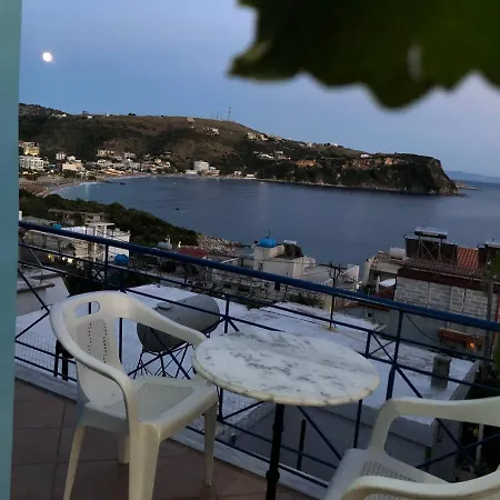 Appartement Dina House *