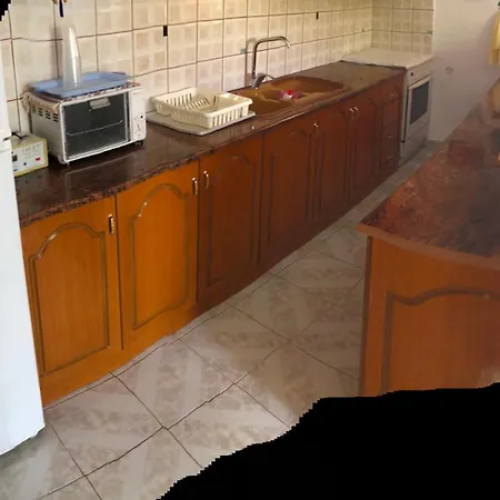 Dina House *