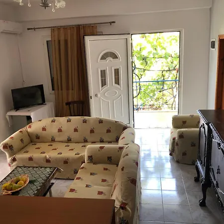 Appartement Dina House *