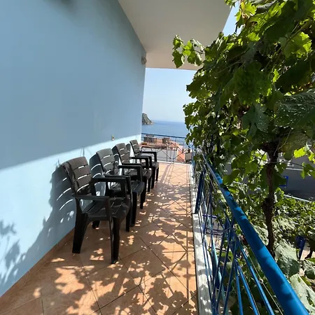 Dina House Apartment *