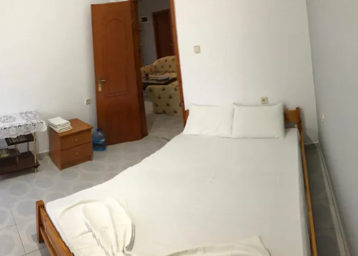 Dina House * Himarë